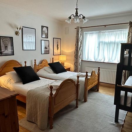 Malahide Guest Rooms 外观 照片