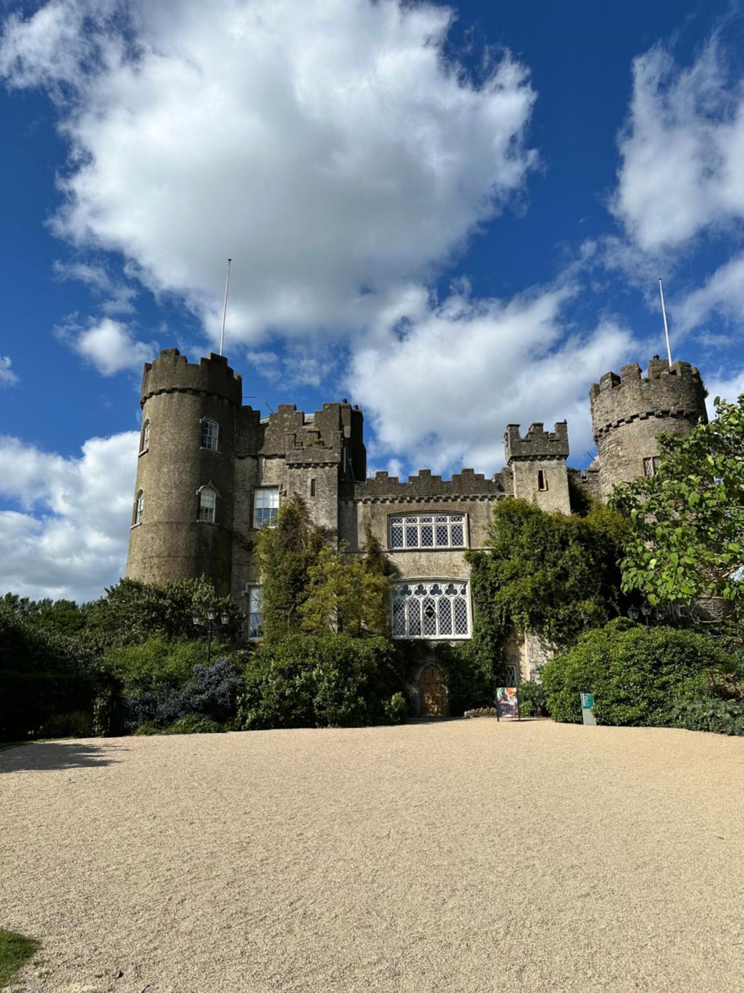 Malahide Guest Rooms 外观 照片