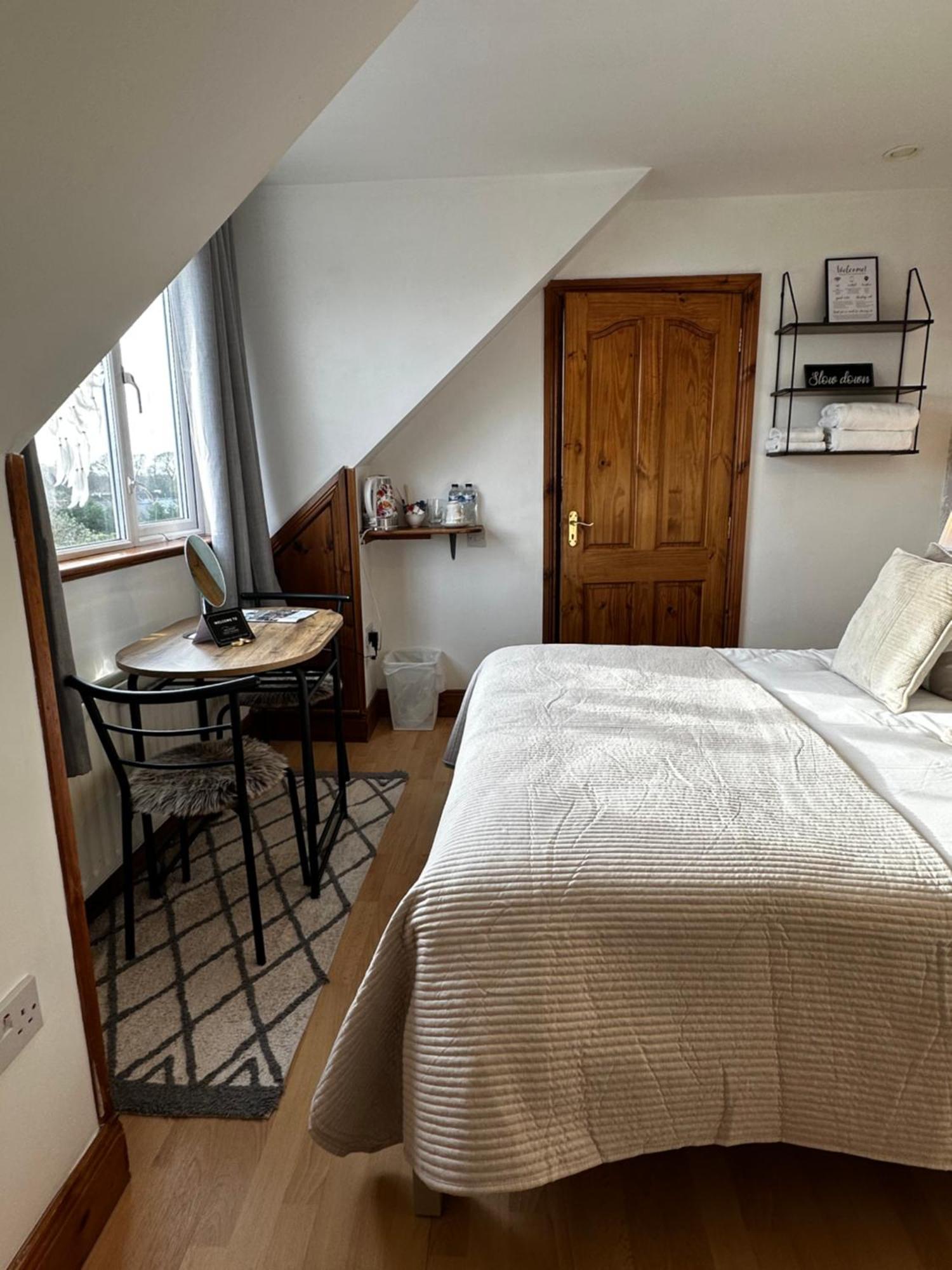 Malahide Guest Rooms 外观 照片